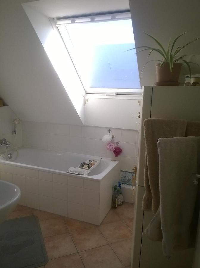 Haus 'Am Emberg' Apartment Köln Ngoại thất bức ảnh
