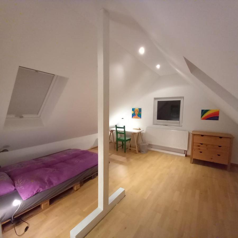 Haus 'Am Emberg' Apartment Köln Ngoại thất bức ảnh
